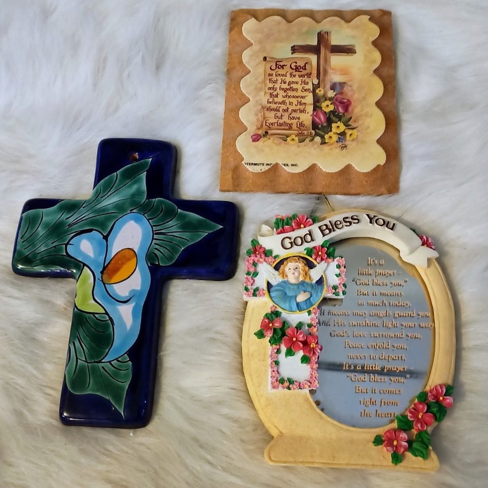 3 Assorted Faith Based Hangings Decor